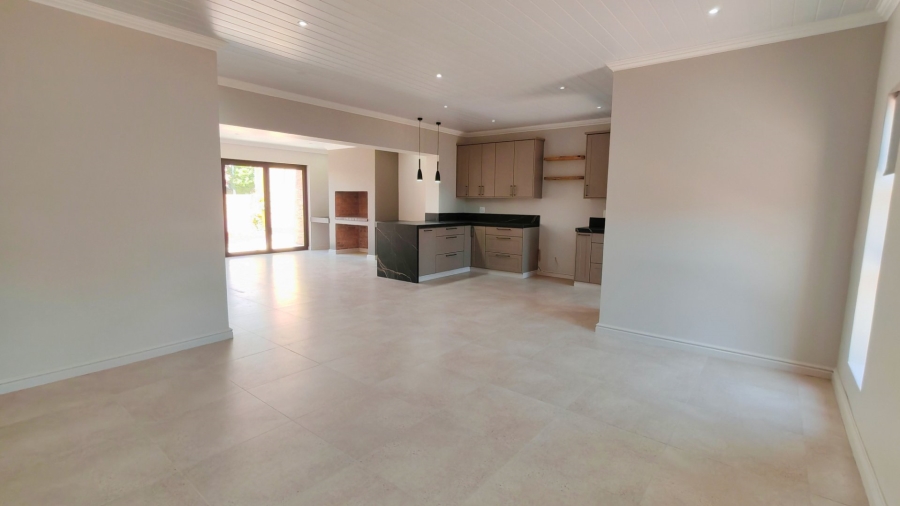 3 Bedroom Property for Sale in Hartenbos Central Western Cape